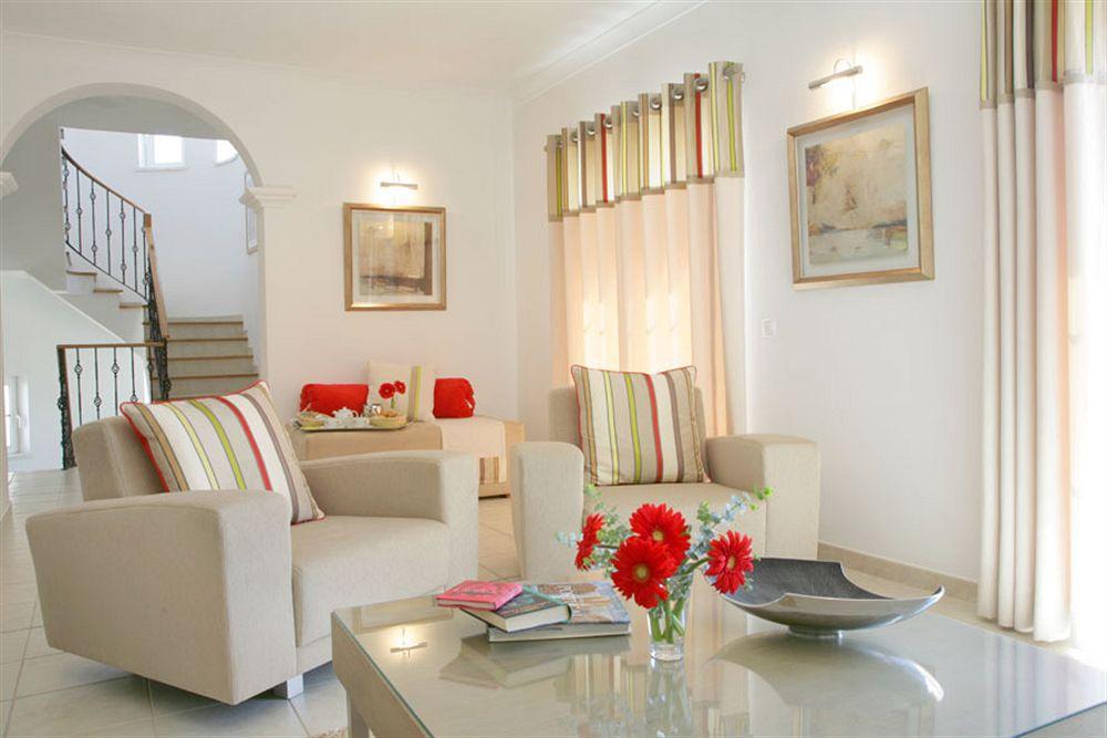 Quinta Da Encosta Velha - Santo Antonio, Villas, Golf & Spa Budens Ruang foto